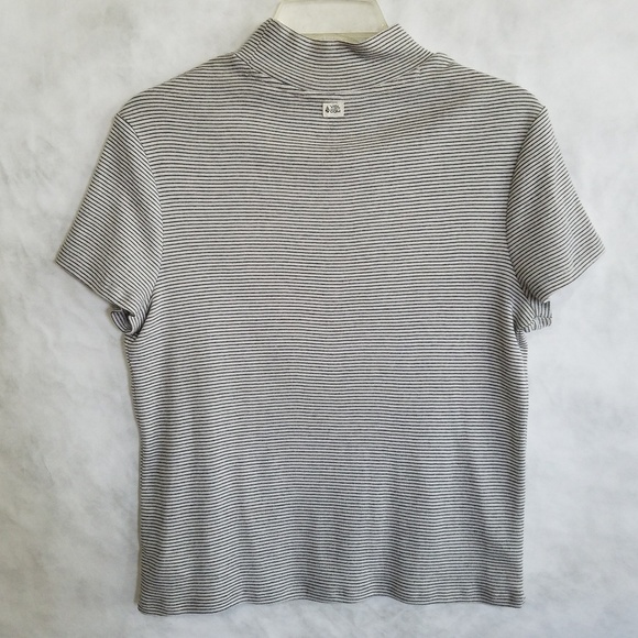 Vol-Com mock turtleneck crop top - Picture 6 of 8